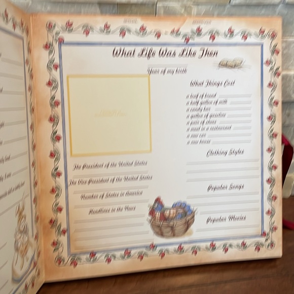 Grandmother’s Memories Scrapbook - Picture 4 of 7